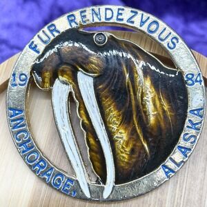 Vintage 1984 Fur Rendezvous Anchorage Alaska Walrus Pin Brooch Souvenir Rondy